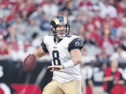 San Luis está tratando de construir un futuro sólido en base al desarrollo del mariscal Sam Bradford. GETTY IMAGES SPORT  /