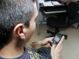 El segmento de la telefonía móvil es un ejemplo de la falta de participantes que existe en el sector telecomunicaciones:CFC. EFE  /