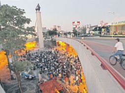 Ciudadanos impulsan la recuperación de espacios destinados a los autos para que los usen peatones y ciclistas. S. NÚÑEZ  /