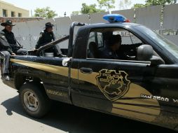 Elementos de la Policía estatal arribaron al lugar para realizar las respectivas investigaciones. ARCHIVO  /