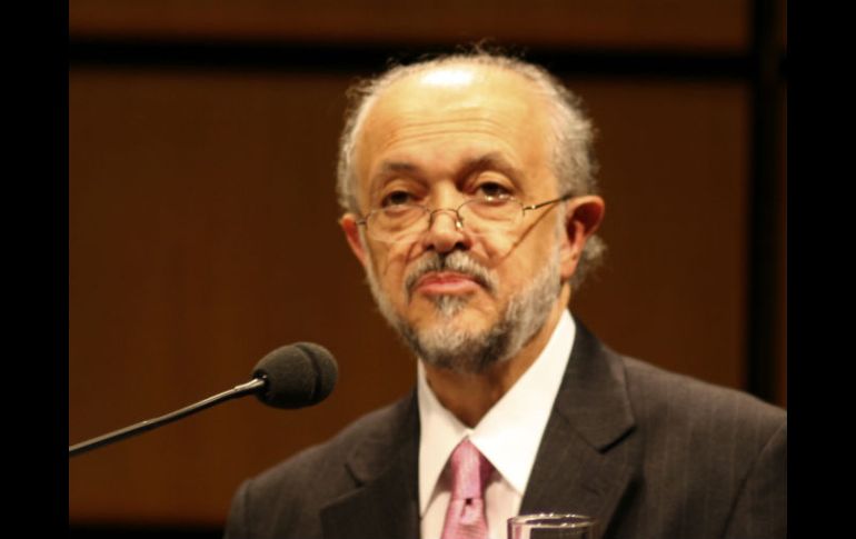 Según la opinión del premio Nobel, el gobierno de México está desperdiciando sus recursos energéticos. ARCHIVO  /