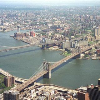 Un pueblo conmovido en una Gran Manzana amenazada