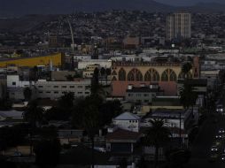 Aspecto de la ciudad de Tijuana durante el apagón en toda la región. NTX  /