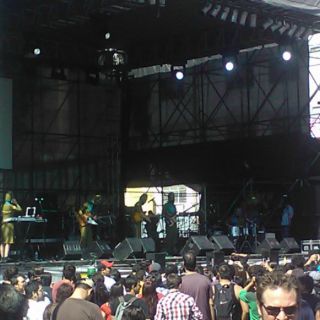 Da inicio el festival de rock 212