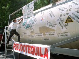 El Consejo Regulador del Tequila tiene conocimiento de 140 giros que comercializan productos de dudosa calidad. ARCHIVO.  /