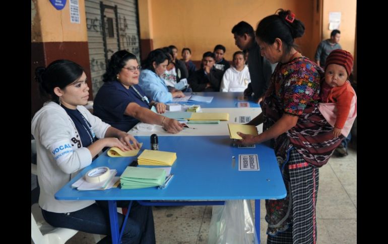 Los más de 7.3 millones de ciudadanos convocados a las urnas deben elegir presidente y otros cargos. AFP  /