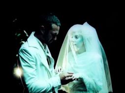 A la pareja de artistas estadounidenses se les puede ver juntos en el videoclip de 'Yoü and I'. ESPECIAL  /