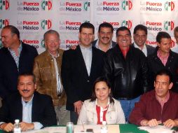 Asistentes a la reunión plenaria de hoy del Revolucionario Institucional. EL UNIVERSAL  /