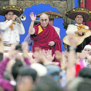 El Dalai Lama afirma que la percepción del México violento es errónea