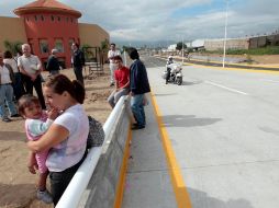 Así luce el puente de enlace que se encuentra en el Anillo Periférico y la avenida Colón. A. GARCÍA  /