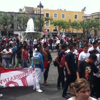 Dos mil miembros de la FEG se plantan en Centro Histórico