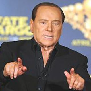 Ex Miss colombiana niega haber asistido a fiestas de Berlusconi