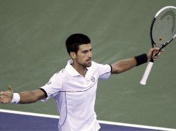 Novak Djokovic no se dejó vencer esta vez por Nadal. AP  /