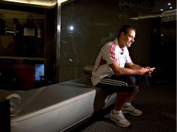 Javier Hernández hizo felices a varios pacientes, quienes le reconocieron su labor con el equipo. MEXSPORT  /