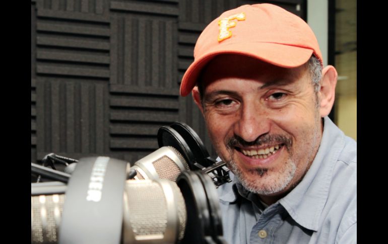 Enrique Blanc es el coordinador de Programación de Radio Universidad de Guadalajara. E. BARRERA  /