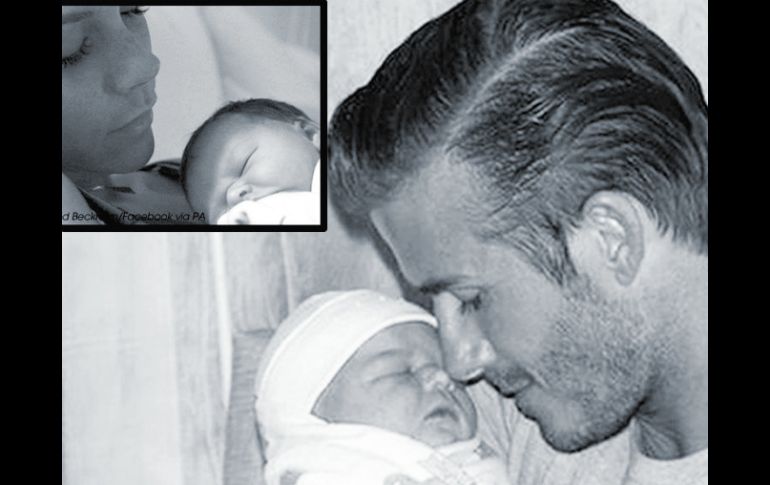 Victoria y David Beckham compartieron en sus cuentas de redes sociales las primeras imágenes de su pequeña. AP  /