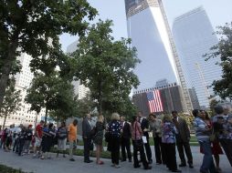 El nuevo parque contiene 400 robles, además de un peral rescatado de entre los escombros de las Torres Gemelas. AFP  /