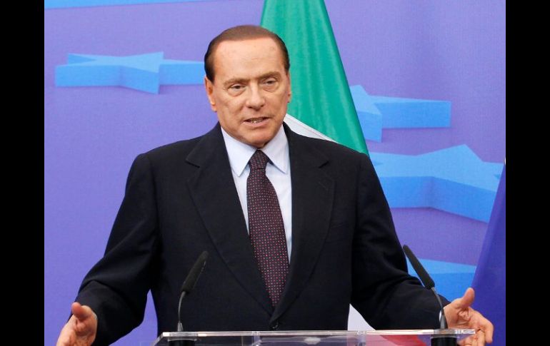 Berlusconi iba a ser interrogado el día de hoy, pero su viaje a Estrasburgo y Bruselas obligó a cancelar su declaración. REUTERS  /