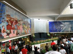 Luis Valsoto explicó que uno de los murales está dedicado a la libertad, el otro es una ''ventana idílica''. NOTIMEX  /