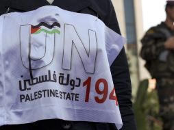 Palestinos apoyando la campaña Palestina 194 para hacer de Palestina el 194 integrante de las Naciones Unidas. EFE  /