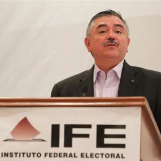 El IFE aprueba reglamentos y lineamientos para 2012