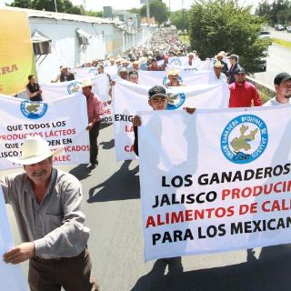Bloqueos de carreteras, siguiente protesta de lecheros