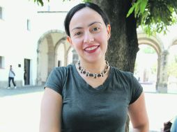 Karla Constantini es co-directora de la obra que inagura el encuentro de teatro infantil. M. FREYRÍA  /