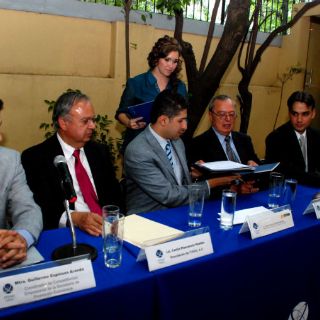 Festejan con creación de incubadora de negocios