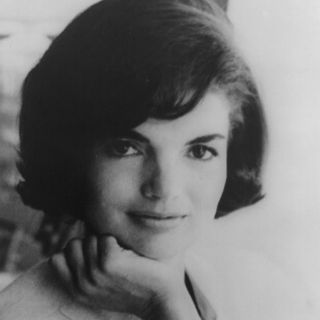 Alcanza libro de entrevistas con Jacky Kennedy primer lugar de ventas