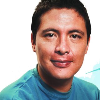 Armando Hernández, la seriedad de jugar a ser