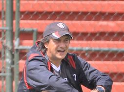 El entrenador rojinegro declaró que si pierde este encuentro, dejará el cargo. ARCHIVO  /