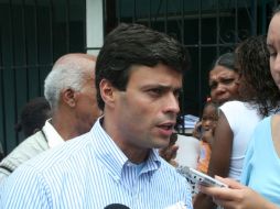 López fue inhabilitado a mediados del 2005 por la Contraloría General y no pudo participar en los comicios de 2008. AP  /