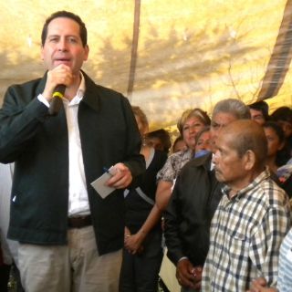 Ex gobernadores de Edomex ''arropan'' a Eruviel Ávila