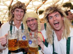 Este año se espera que se consuman cerca de siete millones de litros de cerveza. AFP  /