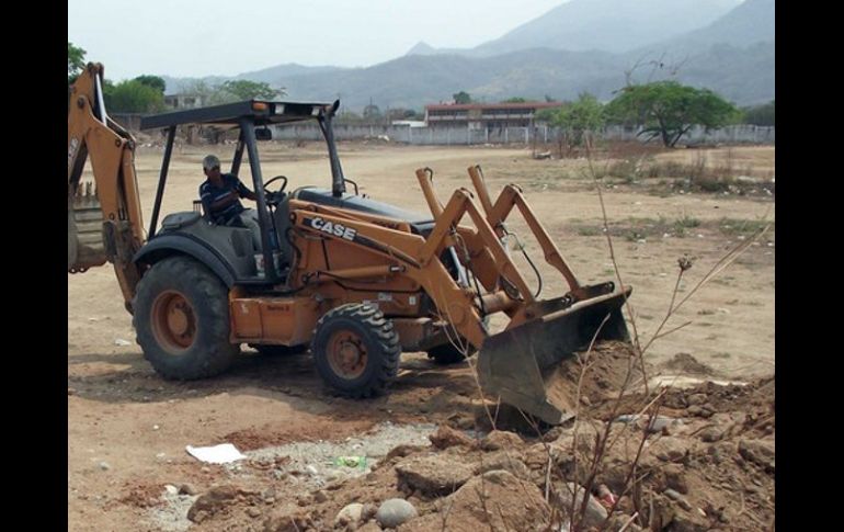 Al mantener el mismo presupuesto que en el 2011, la asignación de recursos para infraestructura se vió afectada. ARCHIVO.  /
