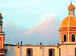 Basílica Menor. El templo fue construido en cantera y adobe. Aquí ofició misas Miguel Hidalgo. EL UNIVERSAL  /
