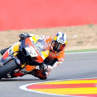 Stoner aumenta su ventaja con victoria en Aragón