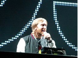 El DJ confiesa que este documental cuenata la historia de su vida. ARCHIVO  /