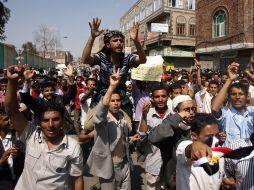 Los manifestantes acusaron a la Guardia Republicana de haber lanzado cohetes, causando la muerte de los protestantes. EFE  /