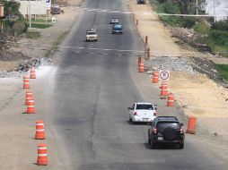 Vecinos de Jocotepec lamentan la tardanza de las obras, pues la vía beneficiará el turismo en la Ribera de Chapala. S. NÚÑEZ.  /