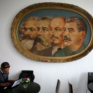 Bulgaria abre museo de arte socialista