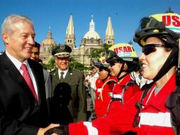 En el evento entregaron equipo de rescate y de protección a las bases regionales de Protección Civil. ESPECIAL  /
