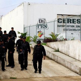 Recapturan a 14 de los 32 reos fugados en Veracruz