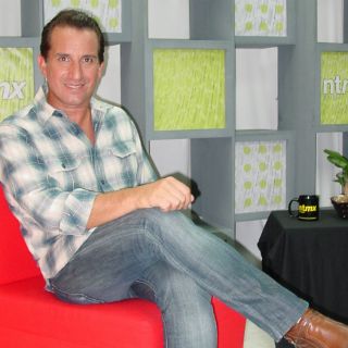 Anuncia Plutarco Haza su pronto regreso al cine con ''El regalo''