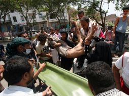 Las Fuerzas de Seguridad yemeníes abrieron fuego contra los inconformes yemeníes. AP  /