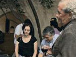 La directora de Alijme reasentó satisfecha la re-edición de su veinteavo libro. M. SEVILLA  /