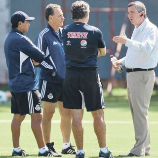 ''Cubo'' Torres irá a la banca