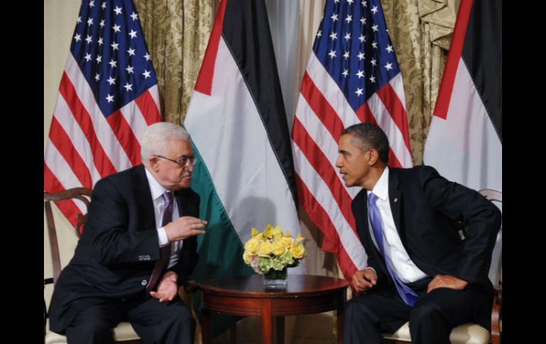 Presidente palestino, Mahmoud Abbas en reunión con su par estadounidense Barack Obama. AFP  /