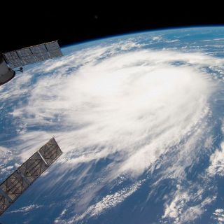 'Hilary' se convierte en huracán en el Pacífico mexicano