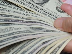 Casas de cambio del país ofertan al dólar libre hoy, por arriba de los 13.00 pesos. ESPECIAL  /